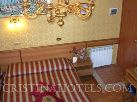 Hotel Cristina ローマ エクステリア 写真